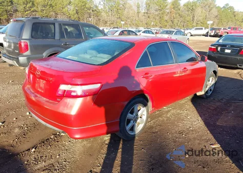 2007 Toyota Camry Se z USA, uszkodzony, nr VIN 4T1BE46K77U101657